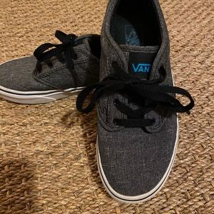Boy’s Vans gray skate athletic shoes